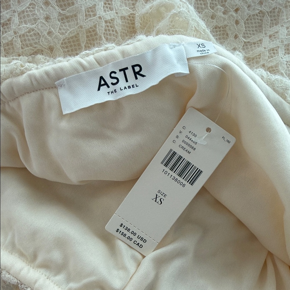 ASTR Dorian Off-Shoulder Ivory Lace Midi Dress - Picture 10 of 10